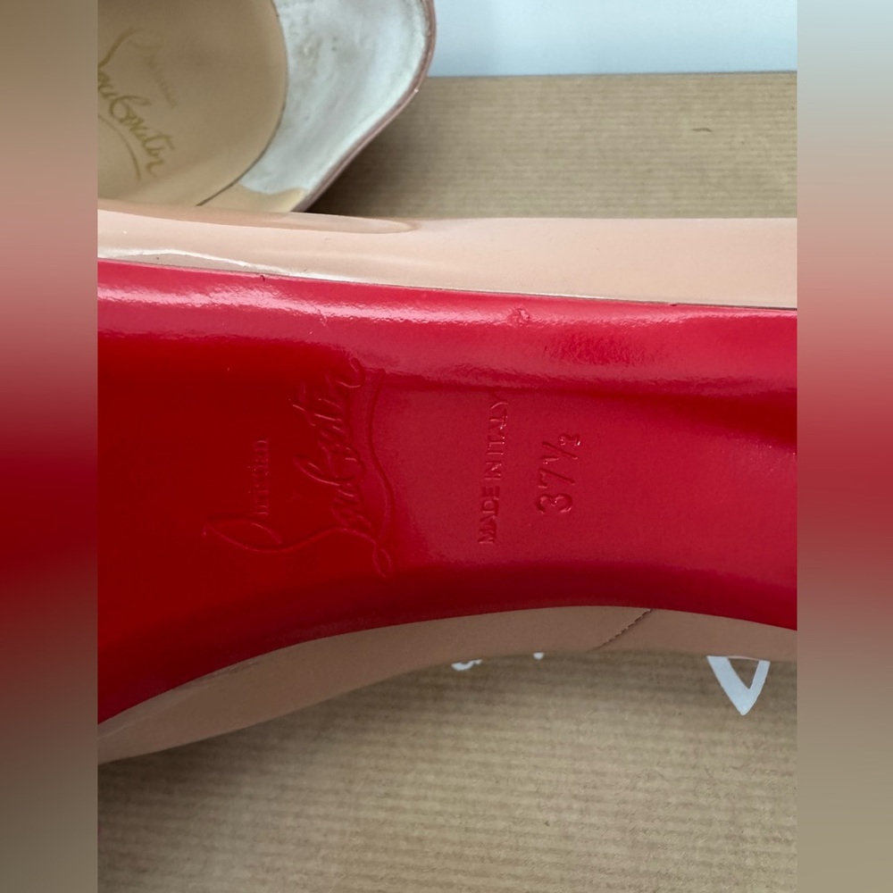 Christian Louboutin New Very Prive 120 in Patent Nude - Picture 5 of 8